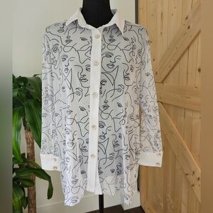 TOUCH ME size 3X (Pit To Pit: 22 in) Women's Artistic Face Print Button-Up Shirt